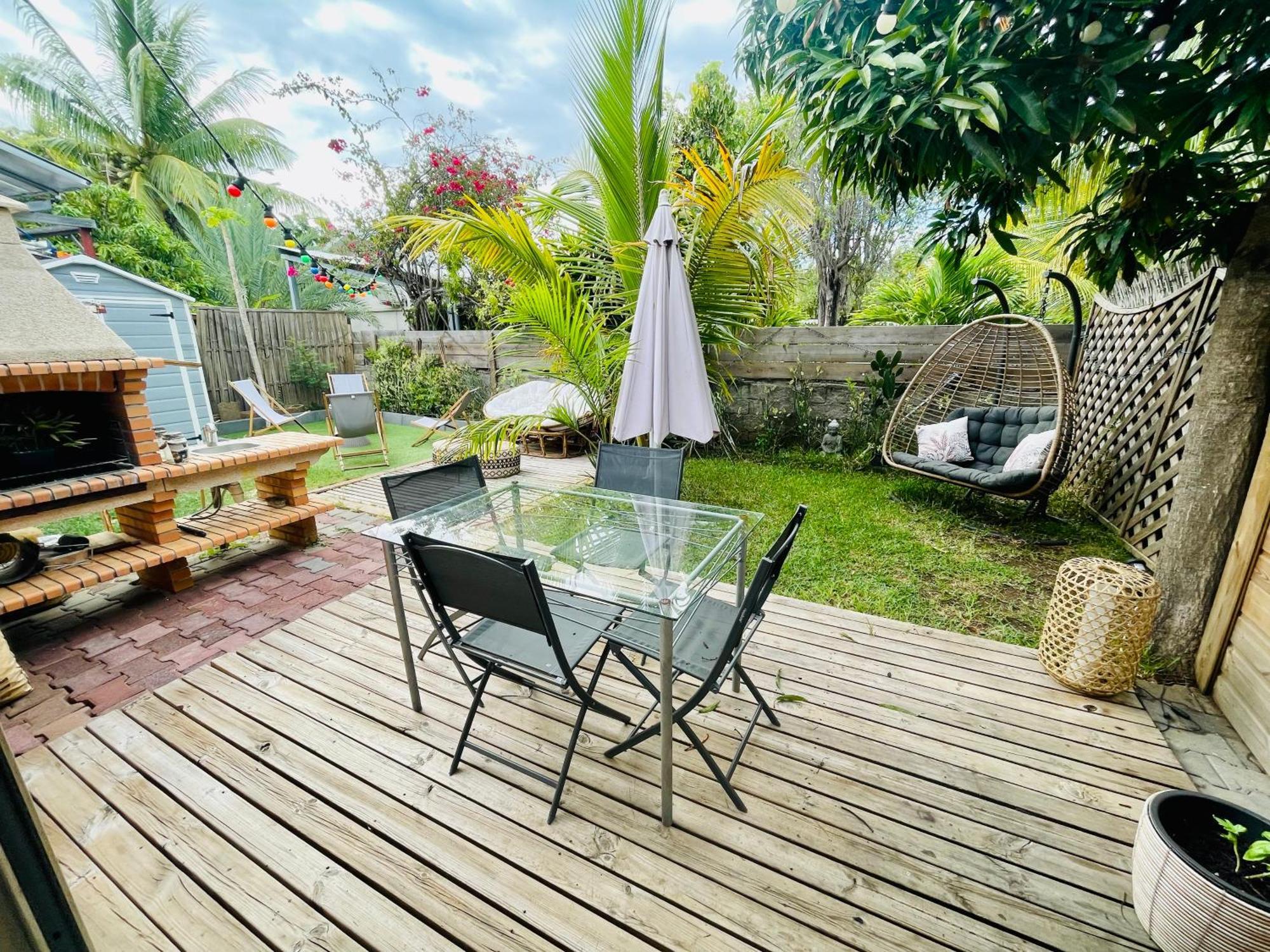 Lagon, Plage & Detente A La Saline Les Bains Exterior foto