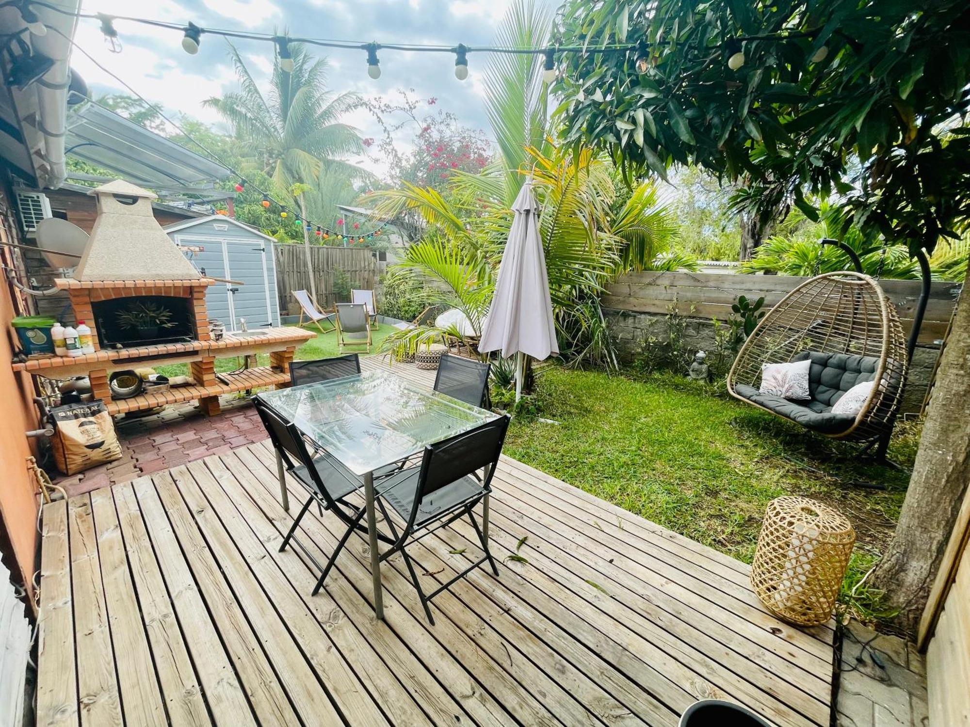 Lagon, Plage & Detente A La Saline Les Bains Exterior foto